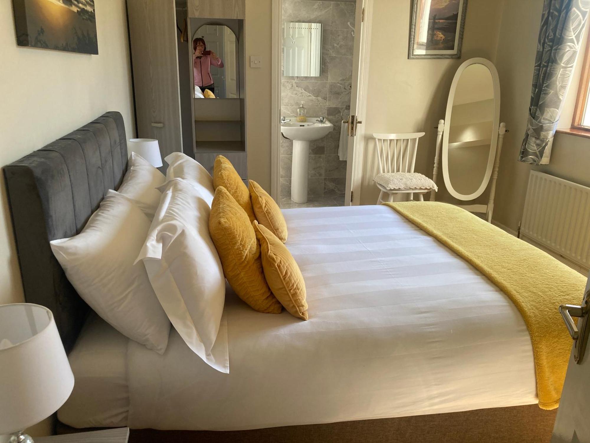Steeple View B&B Guesthouse Donegal - Newly Renovated In 2023 Ballybofey Exterior foto