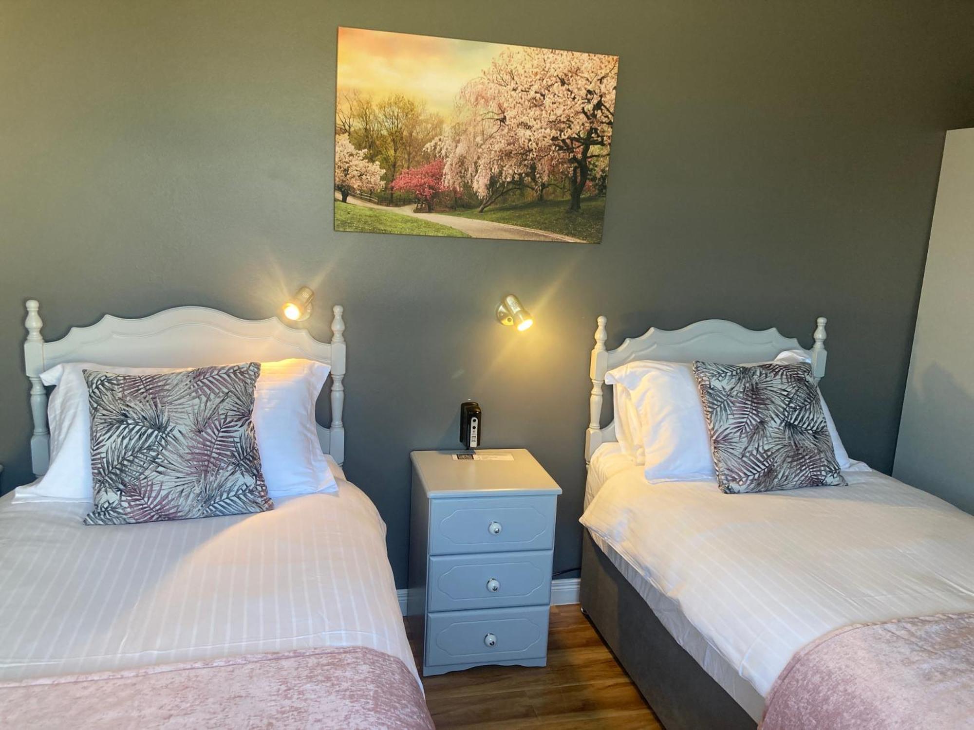 Steeple View B&B Guesthouse Donegal - Newly Renovated In 2023 Ballybofey Exterior foto