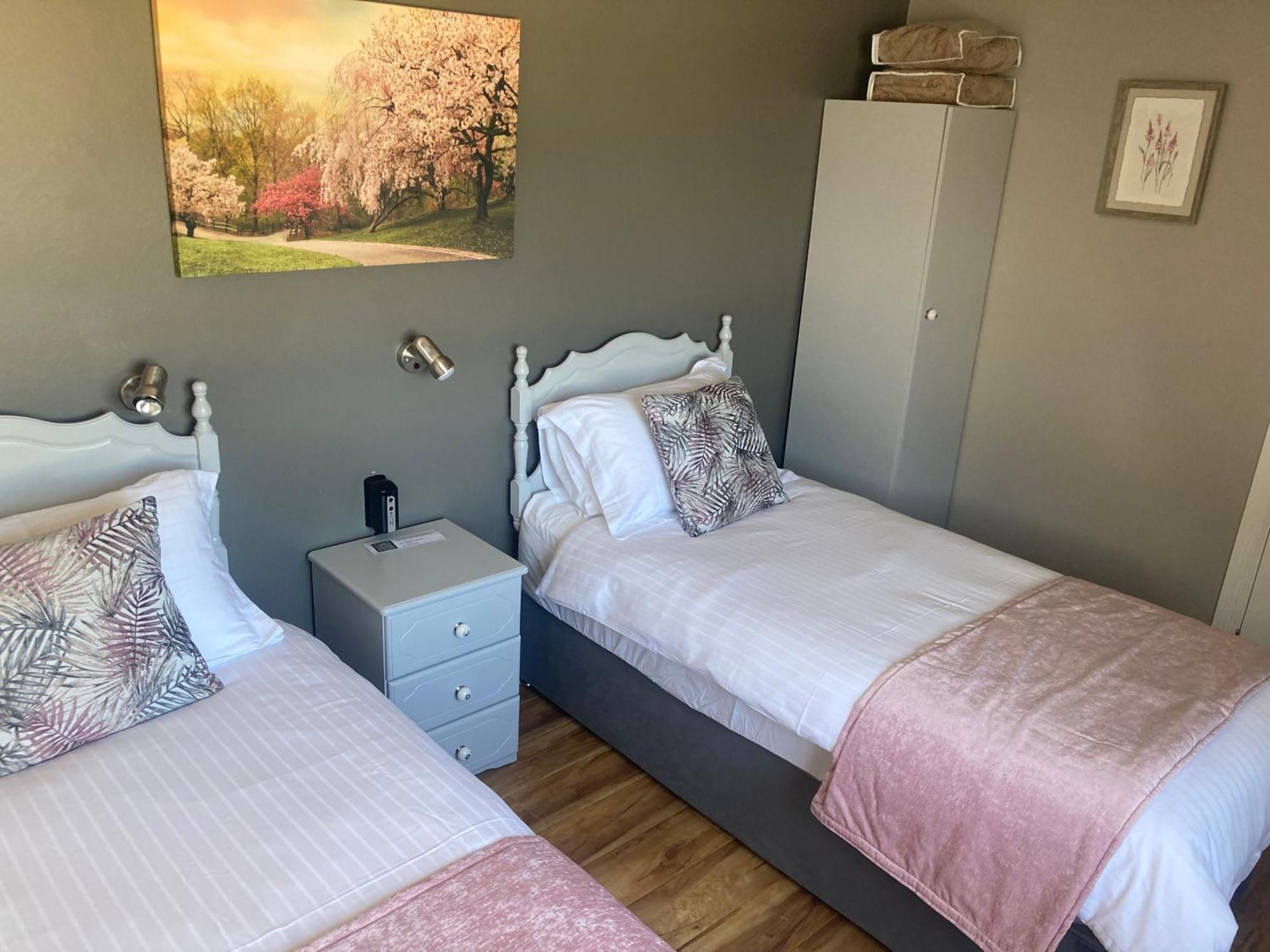Steeple View B&B Guesthouse Donegal - Newly Renovated In 2023 Ballybofey Exterior foto