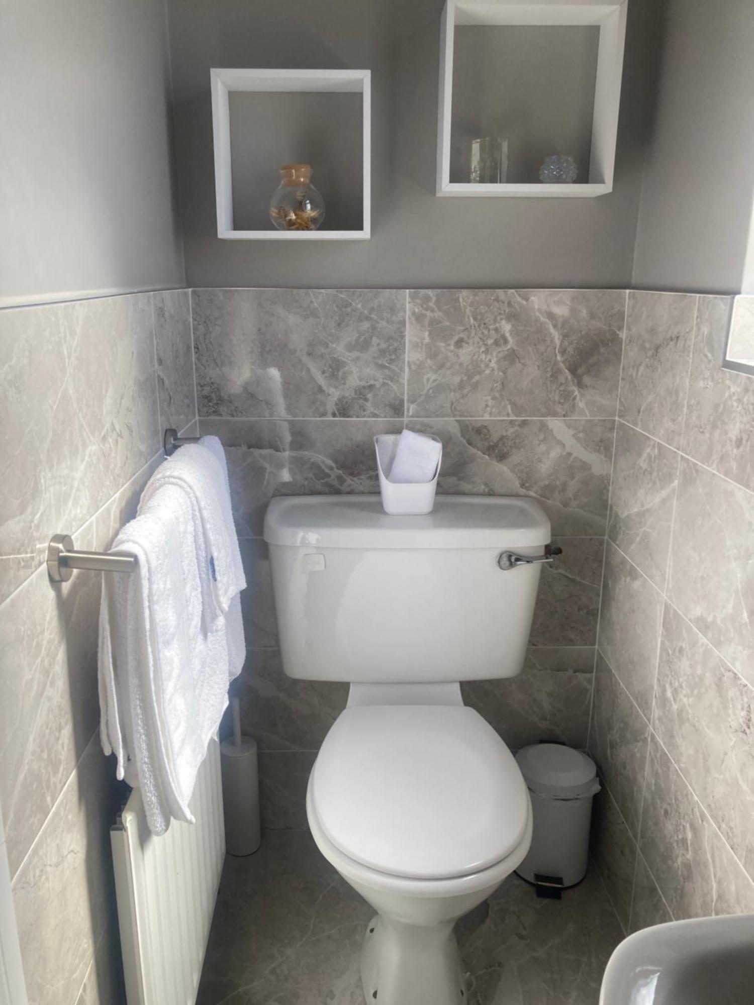 Steeple View B&B Guesthouse Donegal - Newly Renovated In 2023 Ballybofey Exterior foto